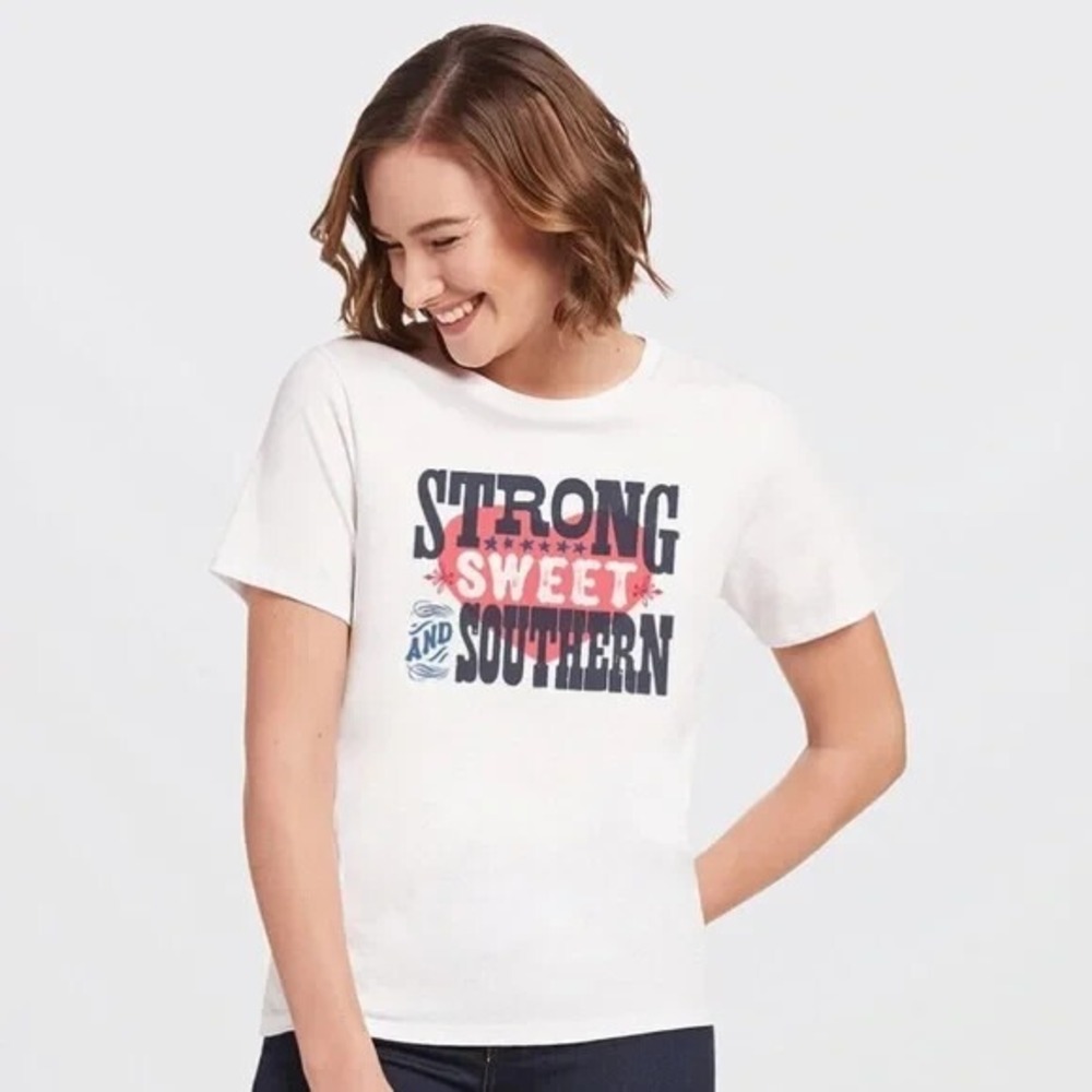 New  $38 Draper James "Strong Sweet and Southern" Tee, Medium